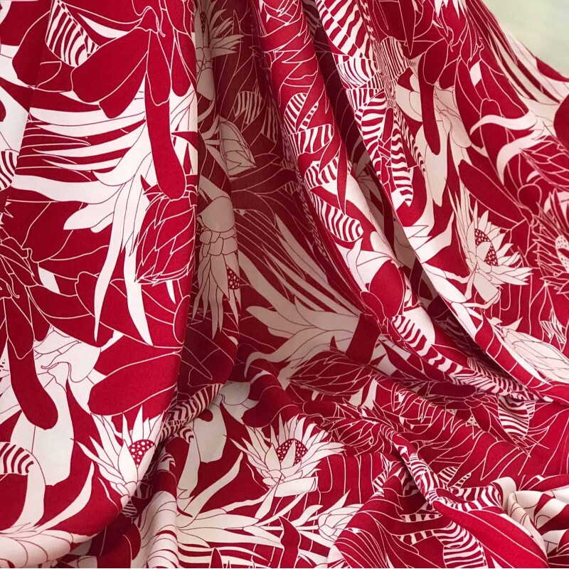 Viscocrepe Vermelho Floral